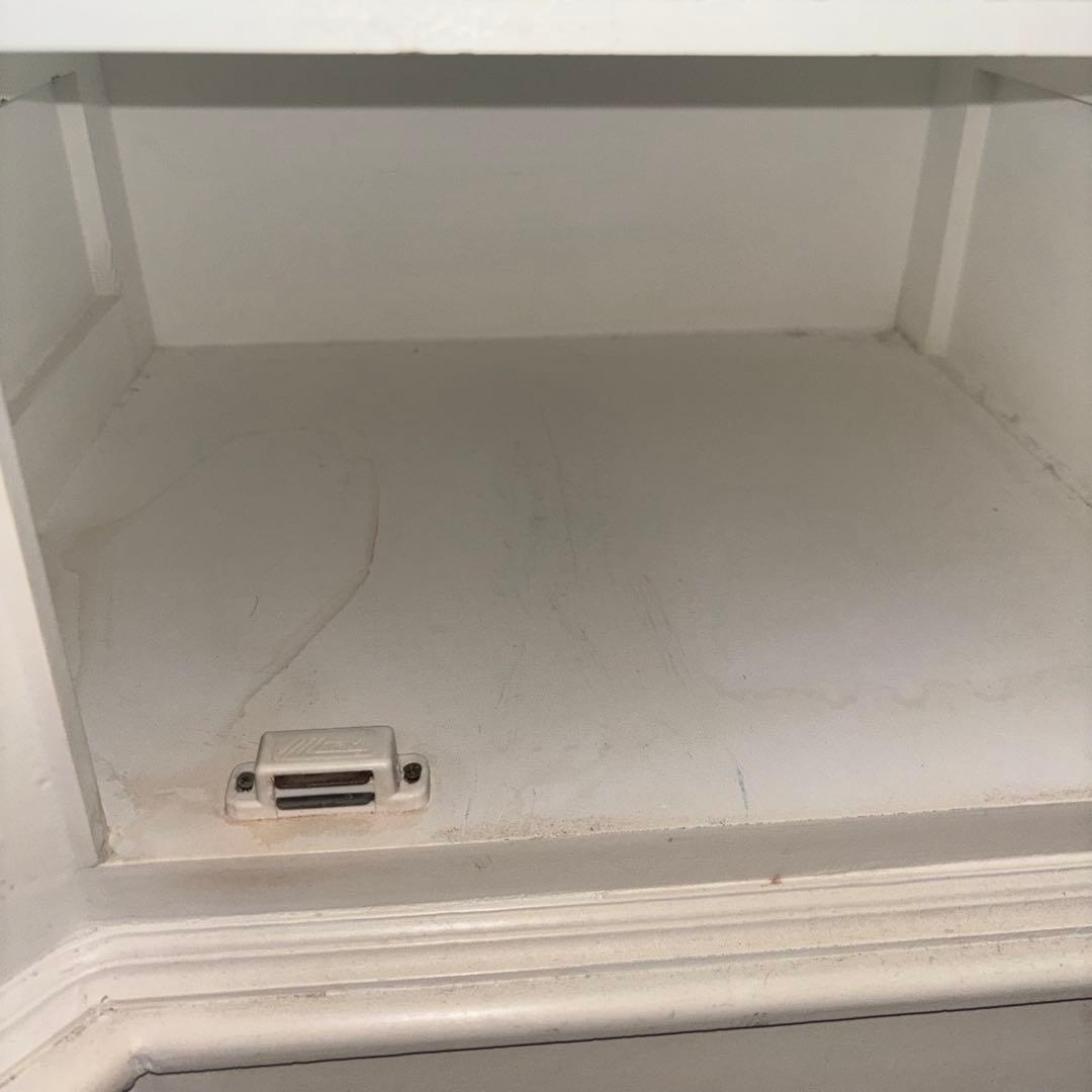 薔薇　キャビネット　サイドボード　白家具　猫足　アンティーク調　たのメル便可能