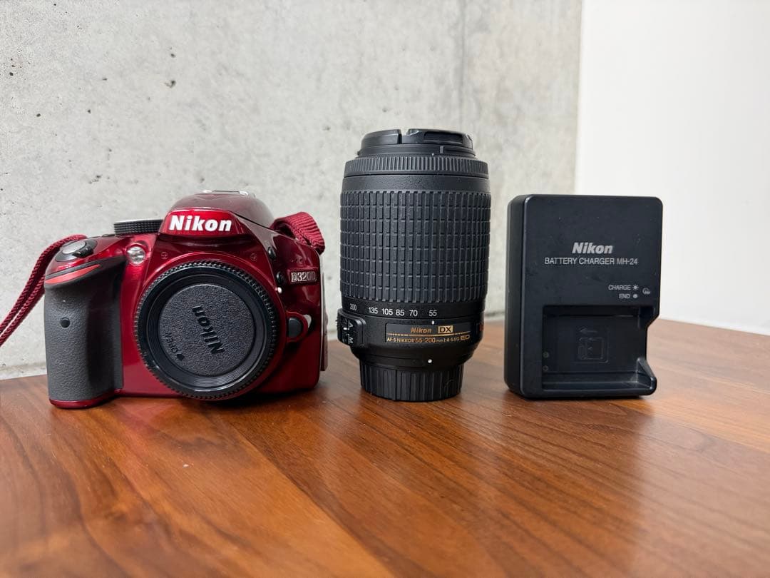 【美品】Nikon D3200 55-200mmレンズ付き
