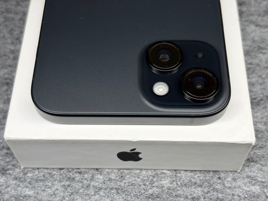 Apple iPhone15 Plus 128GB バッテリー100％ 展示品