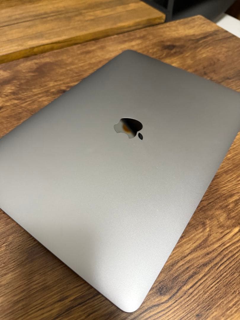 MacBook Pro M2 13インチ メモリ8G