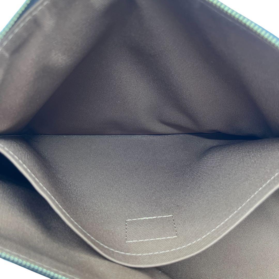 極美品 ルイヴィトン M44499 エテュイ ヴォワヤージュMM クラッチバッグ