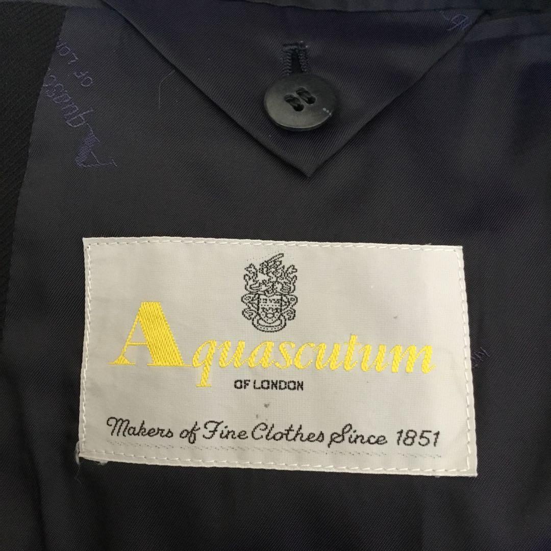 【美品】アクアスキュータム 紺ブレ 金ボタン