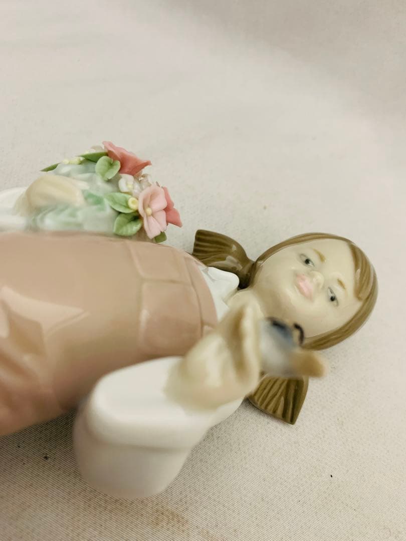 LLADRO 小鳥と話す少女　リヤドロ　陶器置物