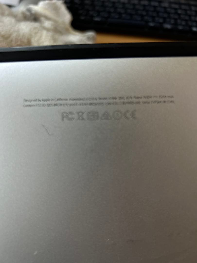 54.Apple　MacBook Air （１３インチ　　2017年）