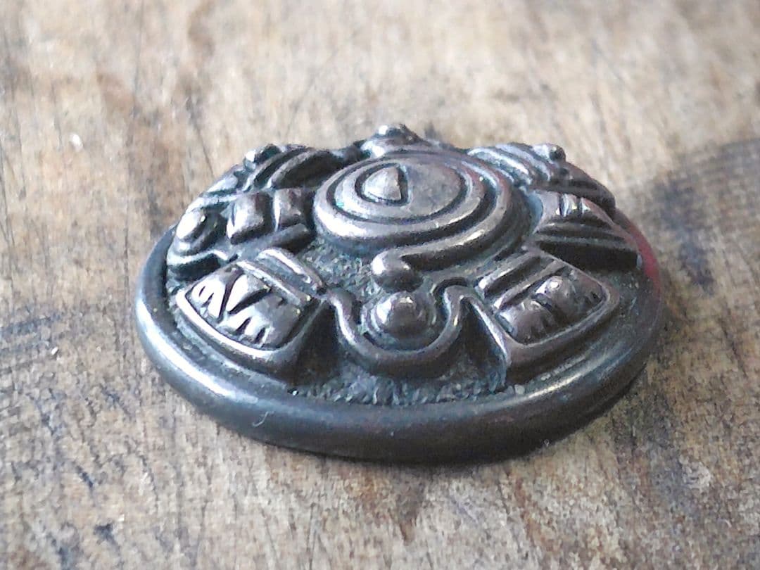 希少 当時物 ラージサイズ ナグァール nagual コンチョピンズ ボタン