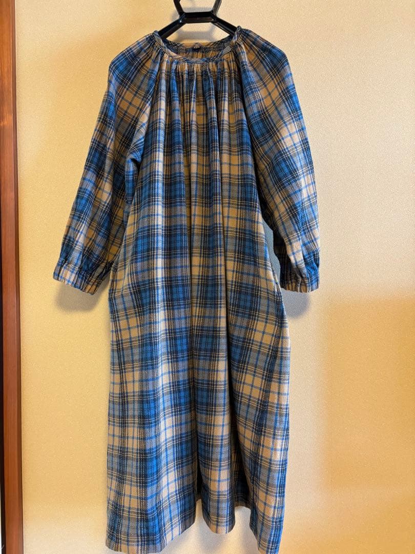 ア*ュ様 45R ジンバネルのチロルドレス　ブルー系　フリーサイズ