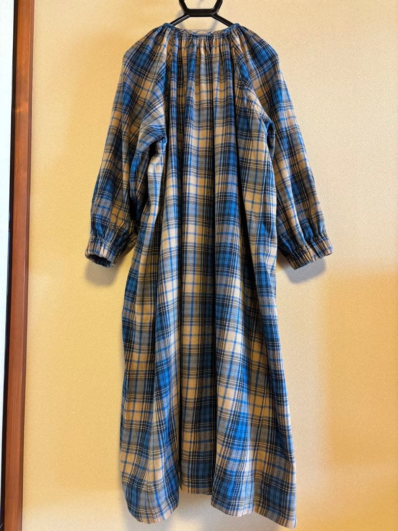 ア*ュ様 45R ジンバネルのチロルドレス　ブルー系　フリーサイズ