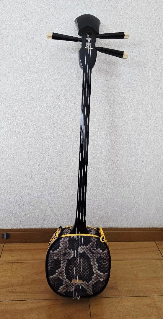 三線　【初心者向けセット・合皮】　オマケ付き