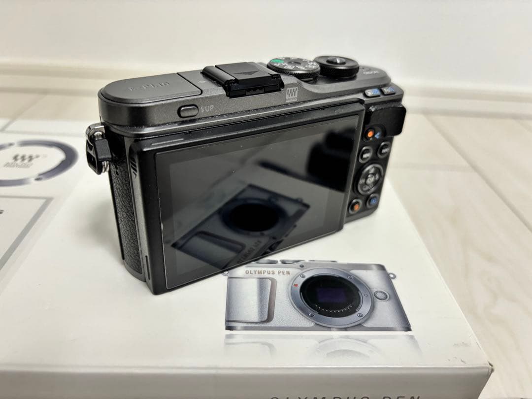 OLYMPUS PEN E-PL10 ブラック　レンズセット