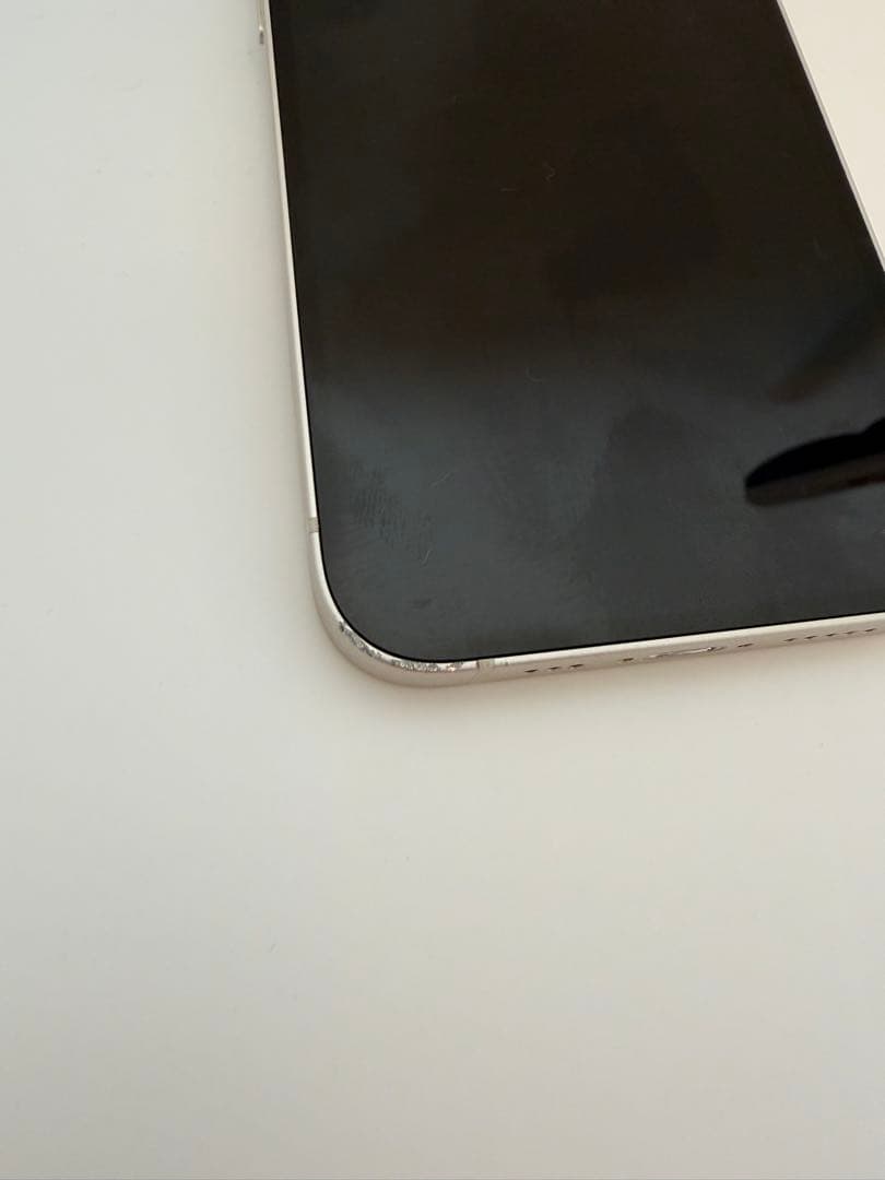 iPhone13 白　128GB