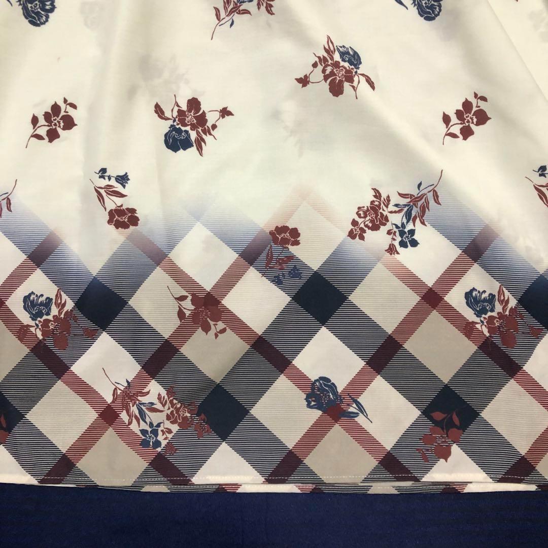 美品　バーバリー　花柄 半袖ロングワンピース ホワイト★★★