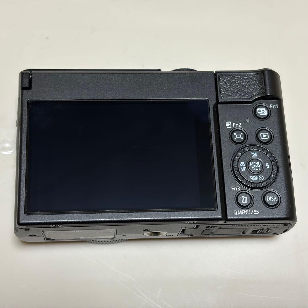 【ほぼ新品】Panasonic Lumix DC-TZ99