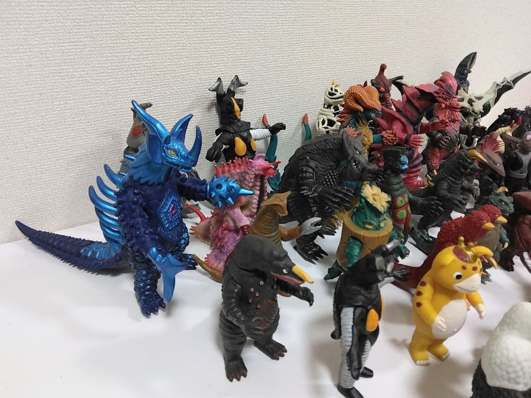 ウルトラマンシリーズ 怪獣フィギュア＋ゴジラ/全45体【希少・レア・早い者勝ち】