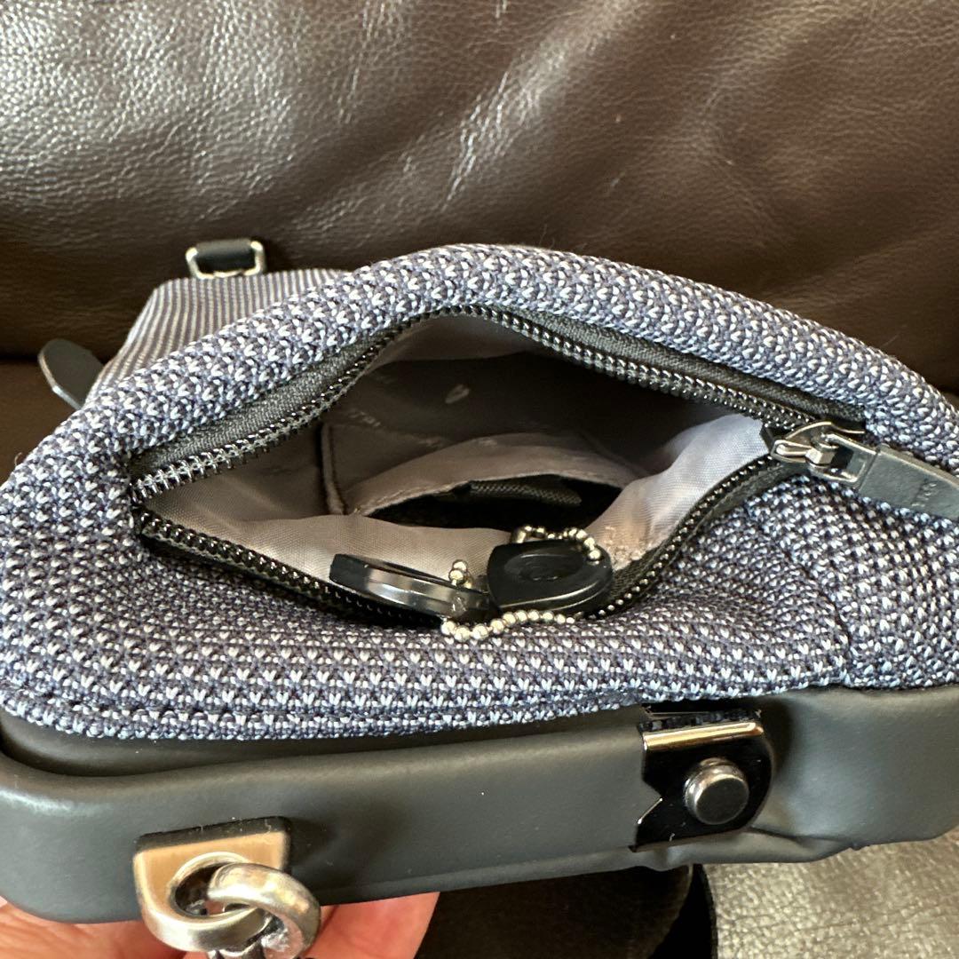 【美品】ARTPHERE グレー ショルダーバッグ