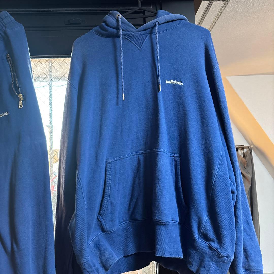 ボーラホリック　フード付きスウェットシャツとパンツ セット
