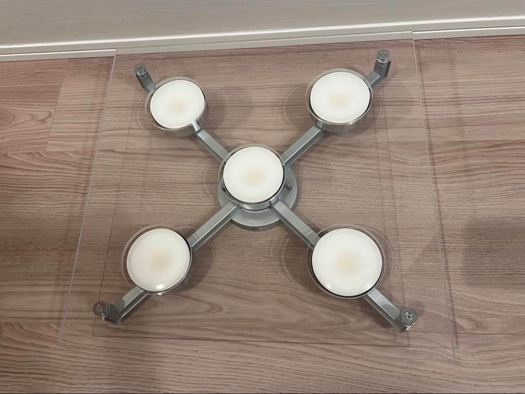 YAMAGIWA（ヤマギワ）シーリング照明 5灯 2021年製　ライト付き