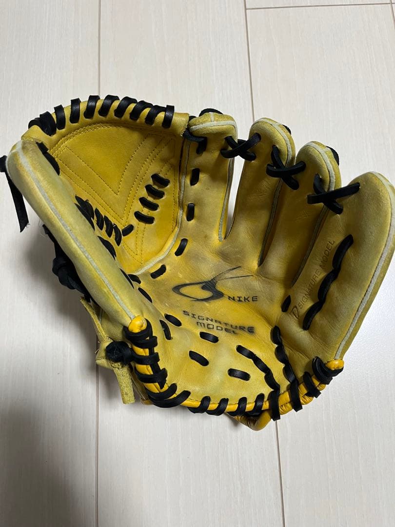 NIKE 少年軟式　グローブ ダルビッシュモデル