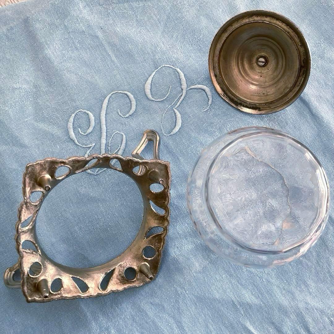 ♪フランスアンティーク リボンのガラスポットシュガーポットボンボニエール小物入れ