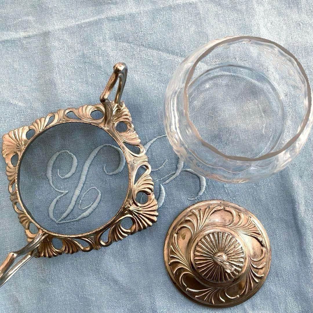 ♪フランスアンティーク リボンのガラスポットシュガーポットボンボニエール小物入れ