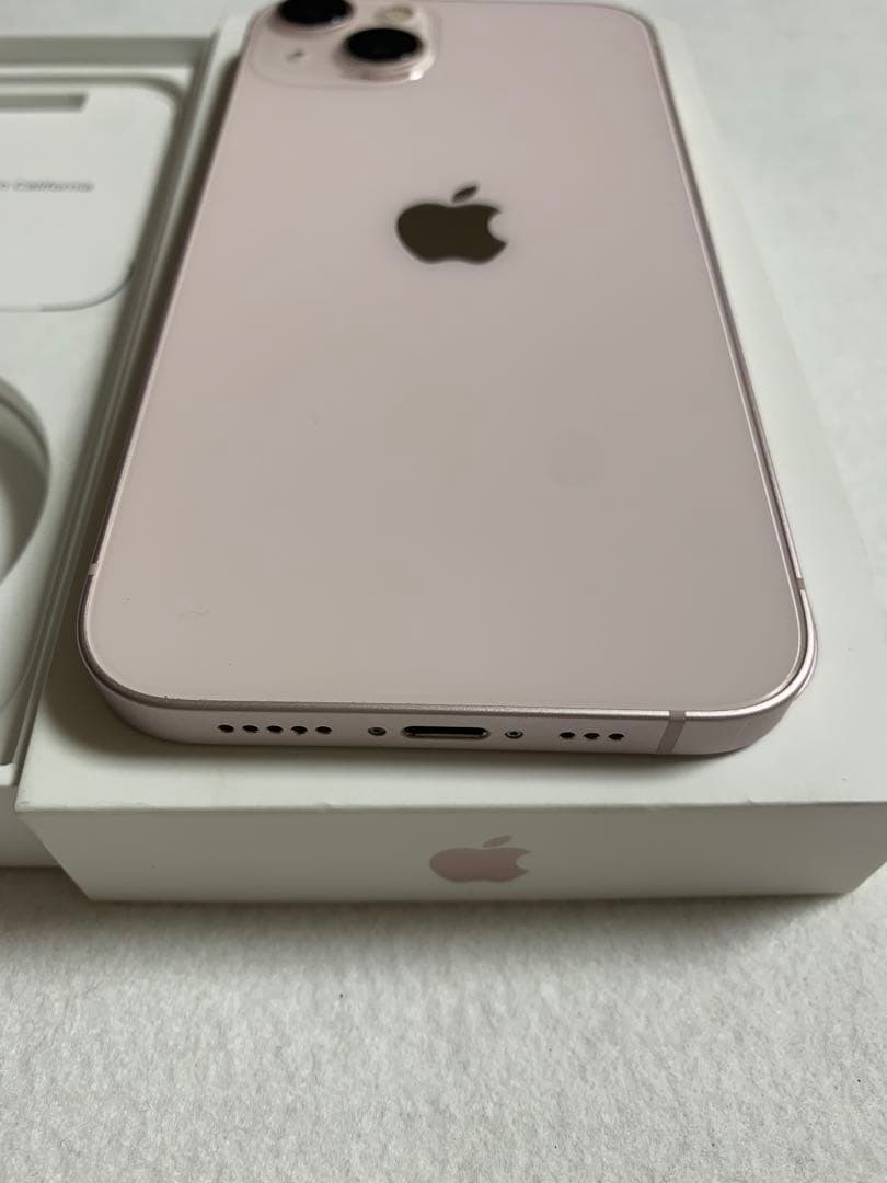 超美品　国内版　simフリー　iPhone13 256GB ピンク色