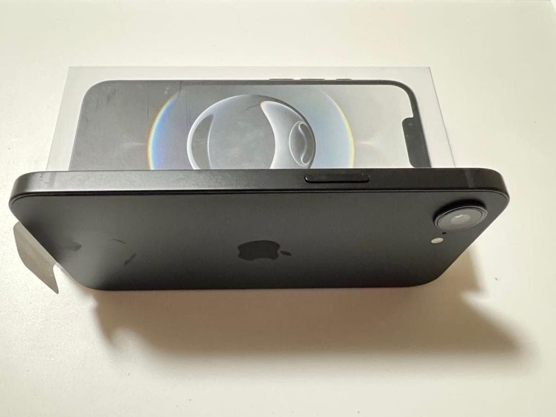 【BT100%美品】Apple iPhone 16e 128GB ブラックUS版