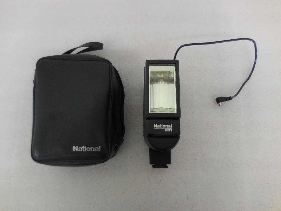 OLYMPUS　カメラ　三脚　フラッシュ　セット　中古品