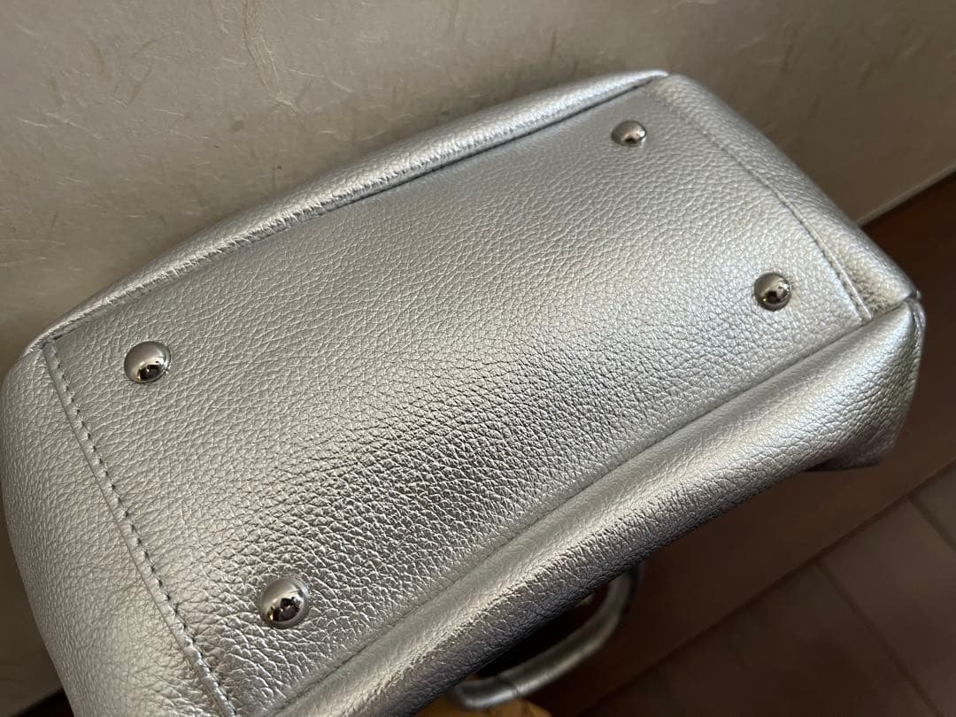 ビアズリー　ラウンドミニボストンバック