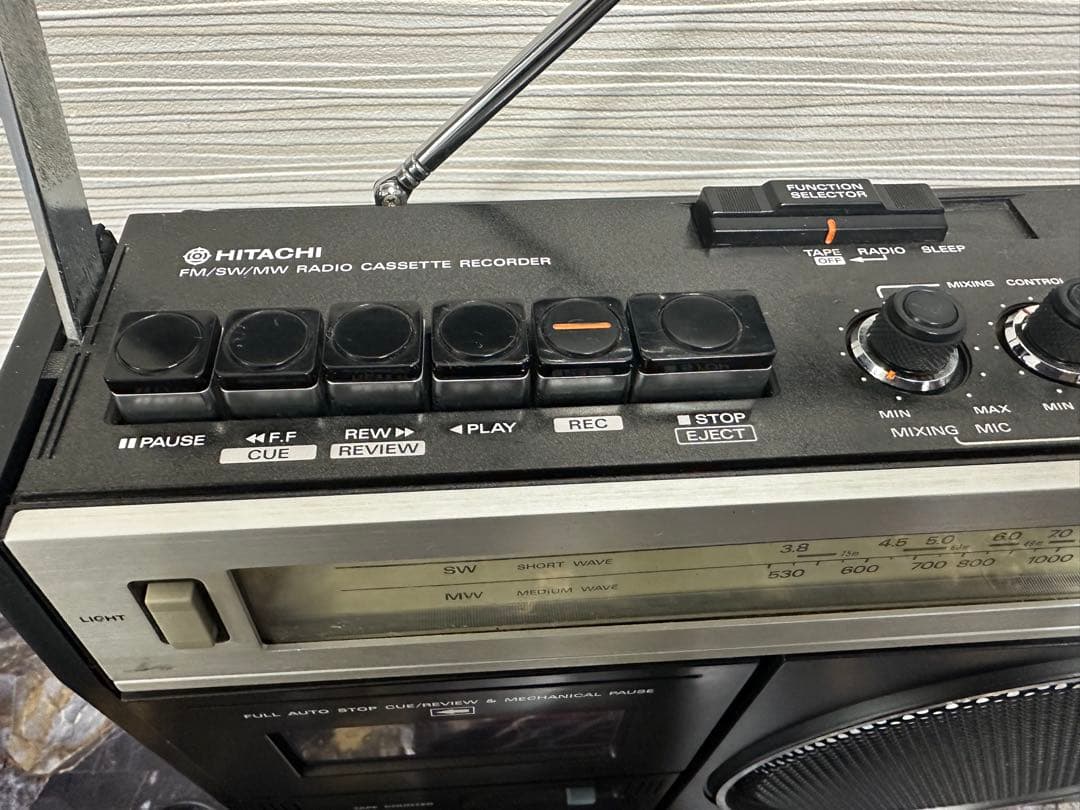 美品！動作品TRK-5240 ラジカセHITACHI/日立FM/SW/MWラジオ