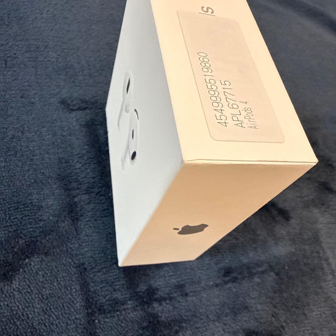 Apple AirPods 4 本体 USB-C充電ケース付き【新品・未開封】