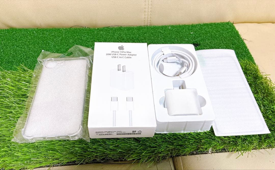 【11月まで保証あり 超美品】iPhone 16e ブラック 海外版