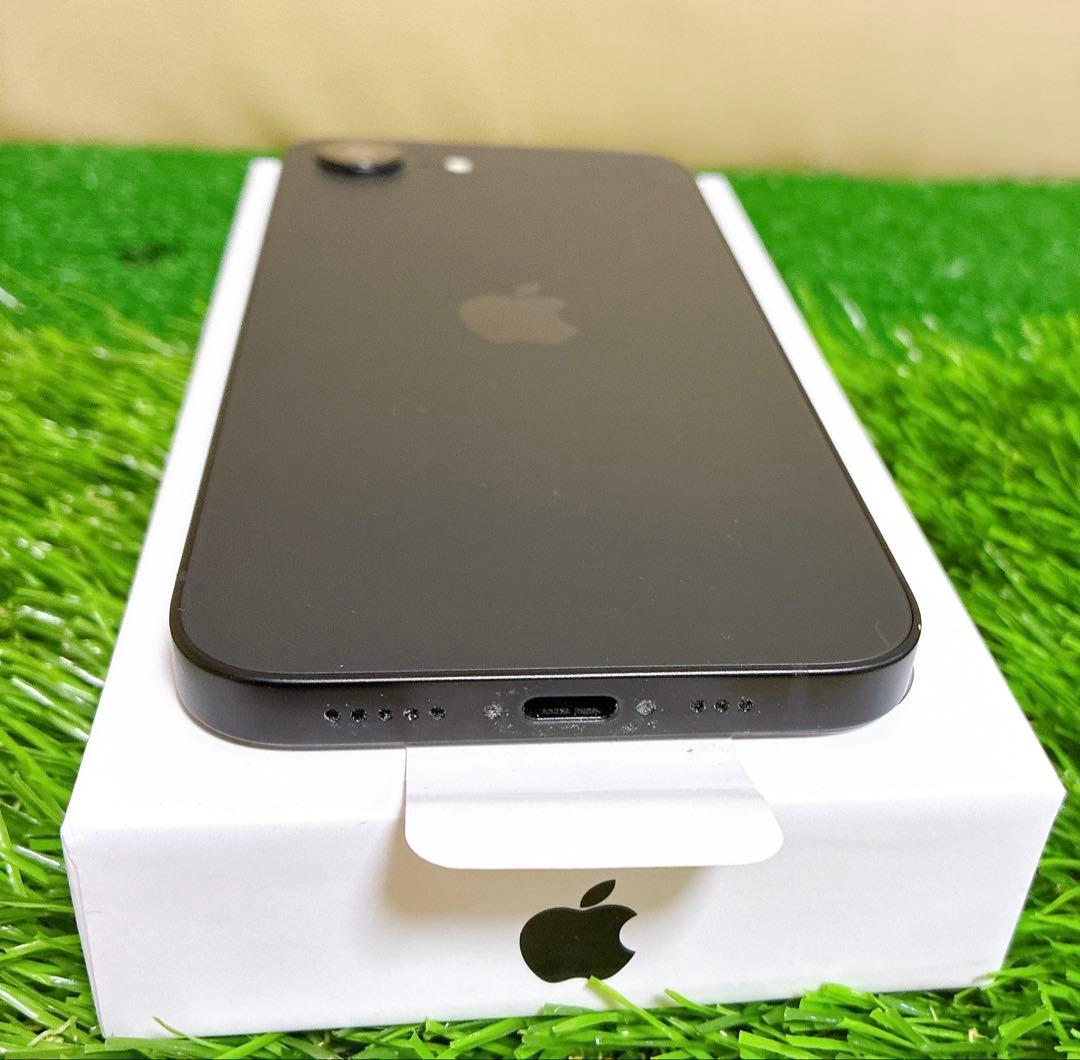 【11月まで保証あり 超美品】iPhone 16e ブラック 海外版