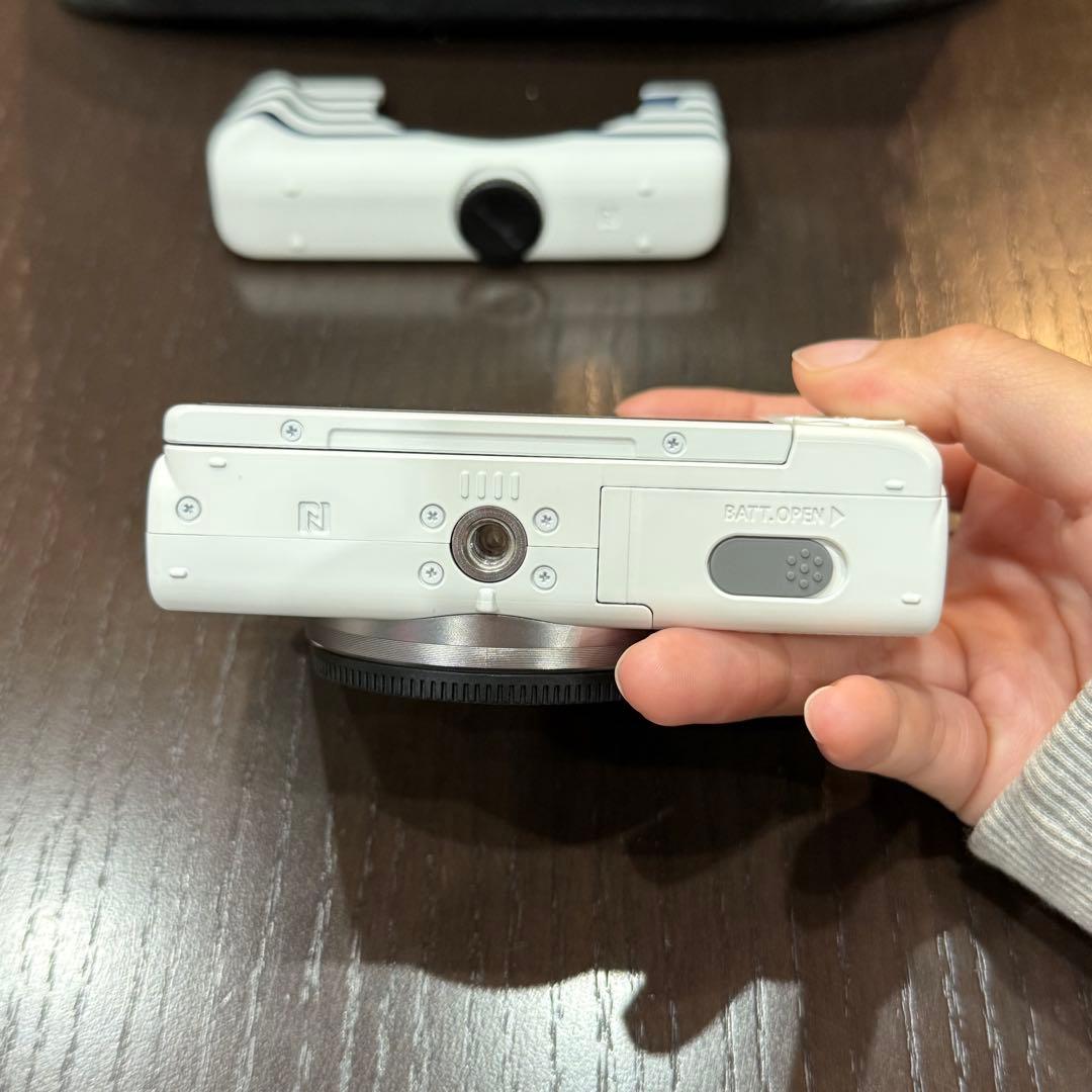 C*T様 Canon キャノン EOS M100