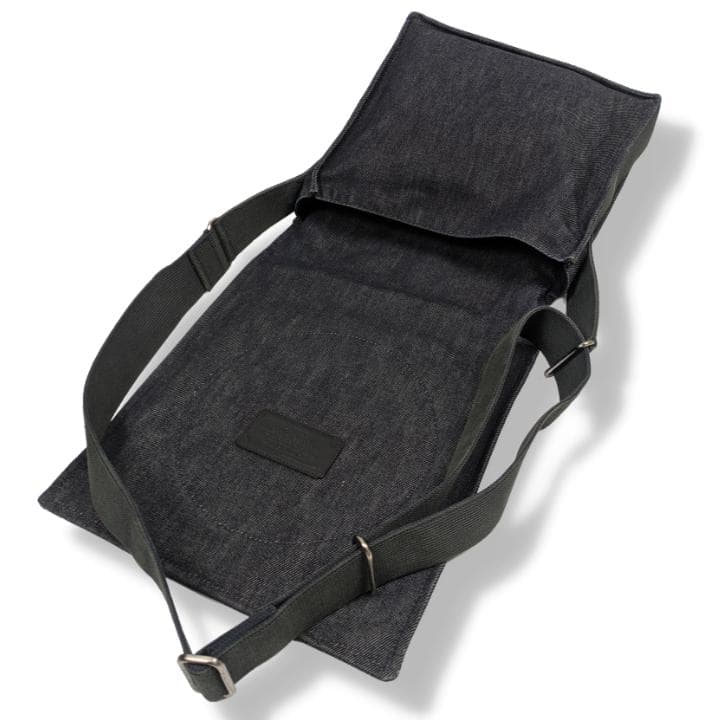 ハンティングワールド デニム ショルダーバッグ デカロゴ メッセンジャーバック