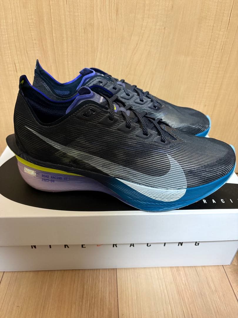 NIKE ナイキ　ヴェイパーフライ4 25.5cm新色