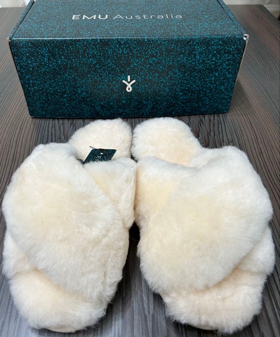 EMU Australia ナチュラル ファー サンダル