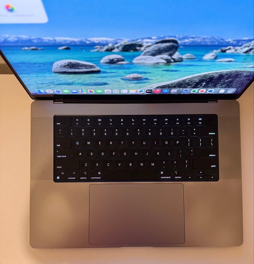 Macbook Pro 2021 16インチ M1 Windows 11 Pro