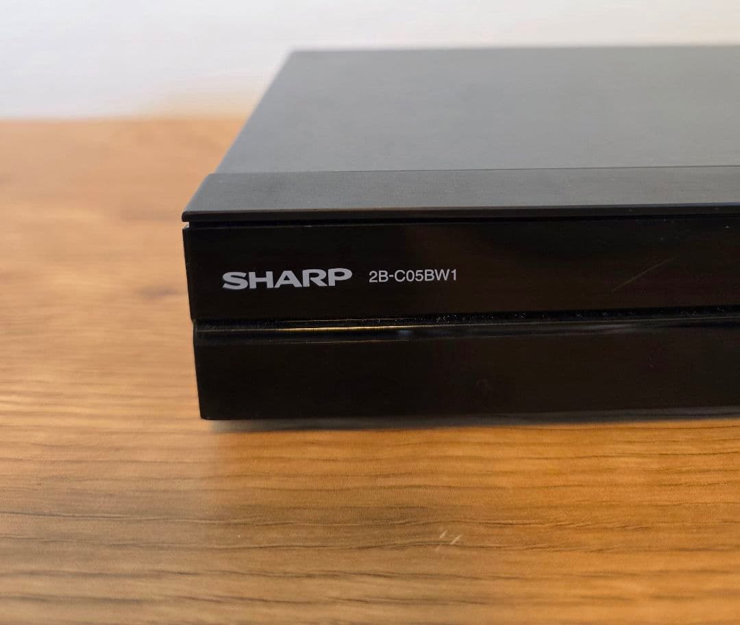 【送料込み】【キレイです】　シャープ　AQUOS ブルーレイ　2B-C05BW1