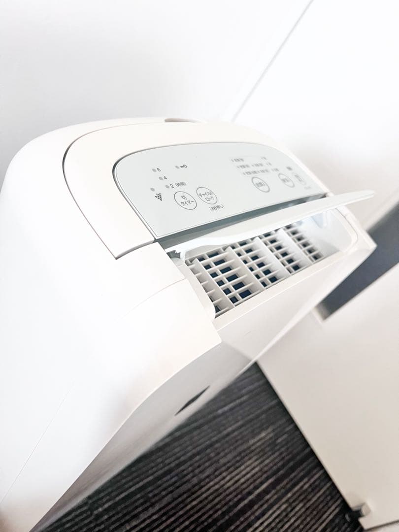 SHARPシャーププラズマクラスター除湿機衣類乾燥機 CV-J71-W