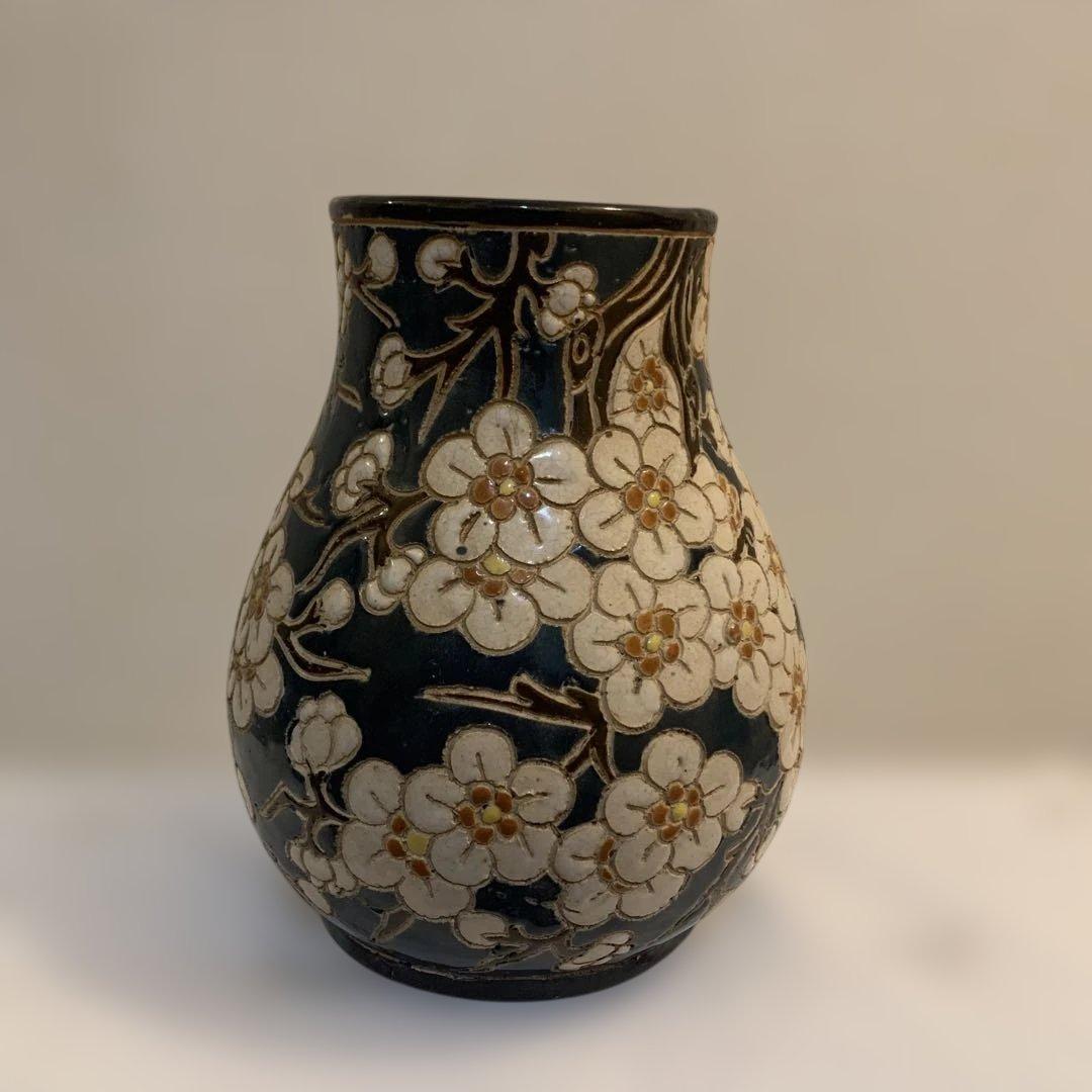 ベトナム　ヴィンテージ花器　ビエンホア　花柄　陶器　花瓶 珍品！