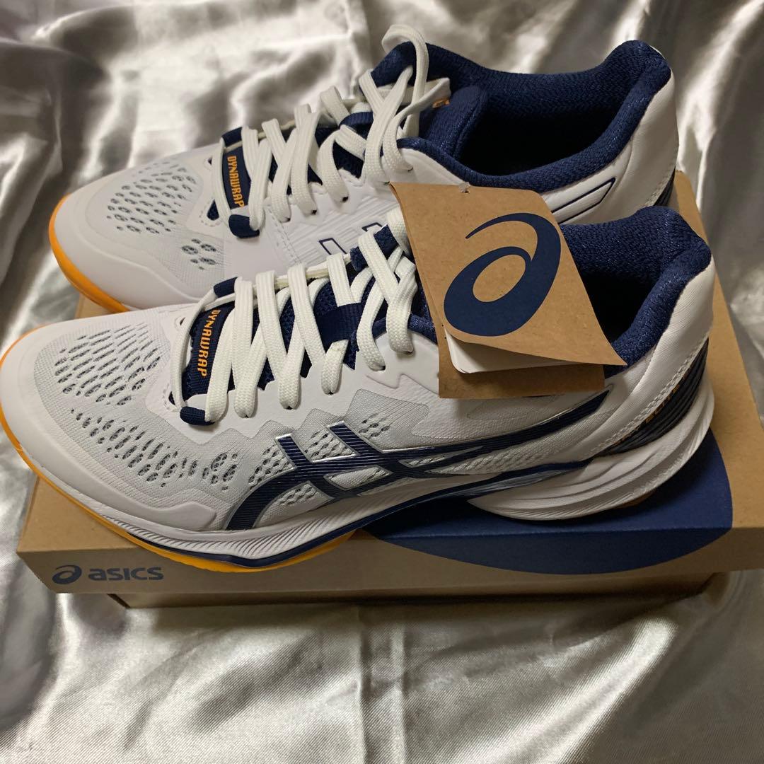 新品　アシックス　バレーボールシューズ　25.5cm