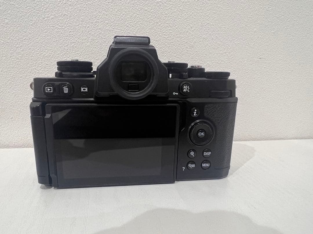 Nikon Zfc black Z28mm F2.8 SEレンズキットおまけ付き