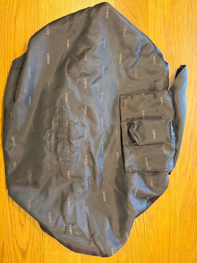 ロエベ　ナッパアイレ