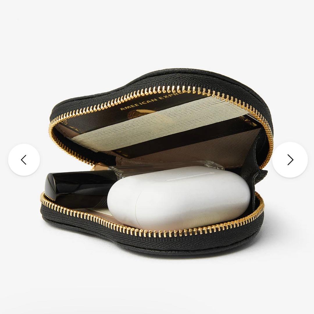 新品未使用！CUSTYPE ハート型ポケット付きケース ブラックiPhone17