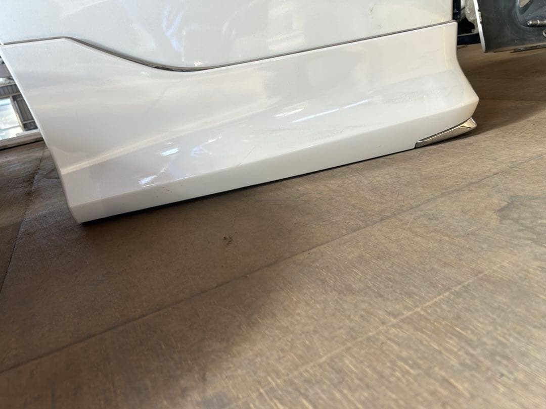 アルファード　バンパー　エアロ