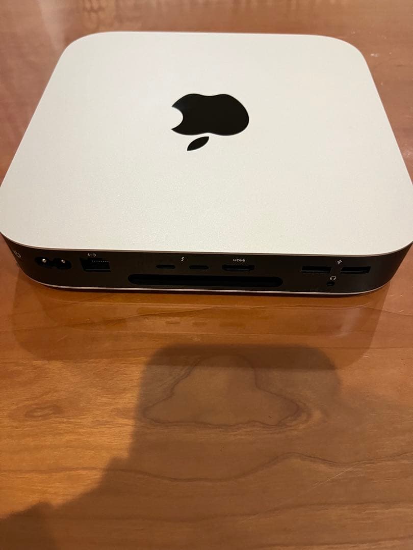 M2 Mac Mini 16GBメモリ／256GB SSD 美品