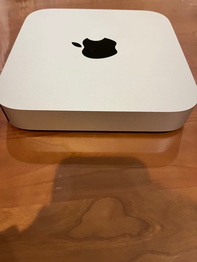 M2 Mac Mini 16GBメモリ／256GB SSD 美品