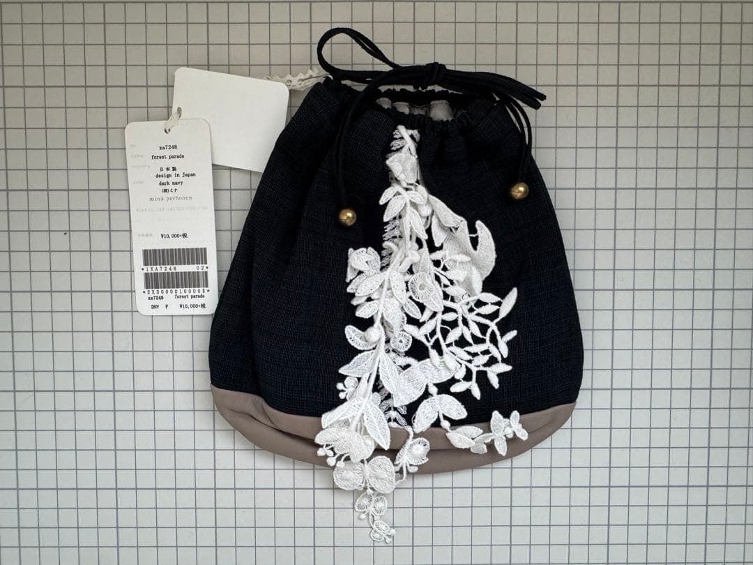mina perhonen とらやコラボ巾着