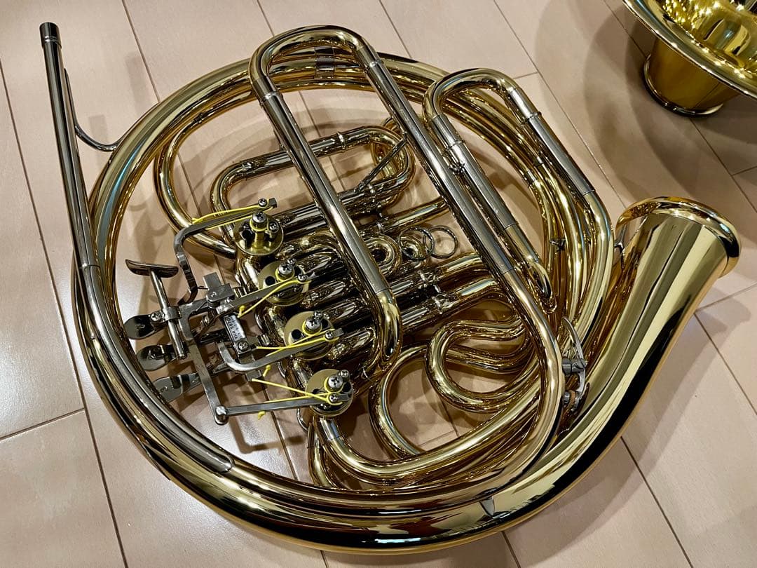 YAMAHA YHR567D フレンチホルン　美品中古　ケース付き