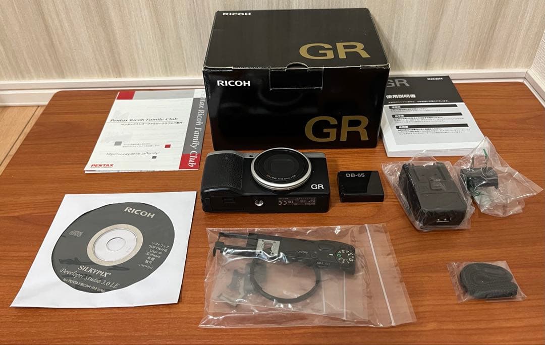 西*正様 【50点限定！純正シルバーパーツ装備品！】RICOH GR APS-C