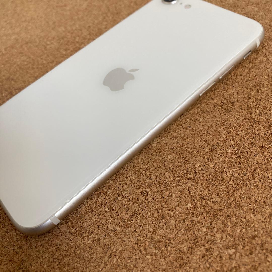3899【早い者勝ち】電池新品☆iPhoneSE3 64GB SIMフリー☆